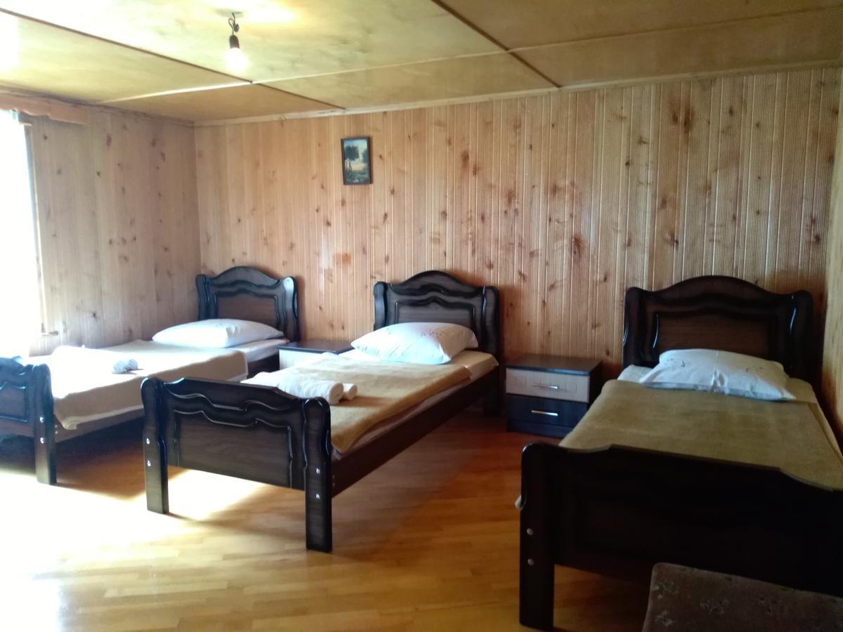 Guest House Anisa Birkiani Exterior foto