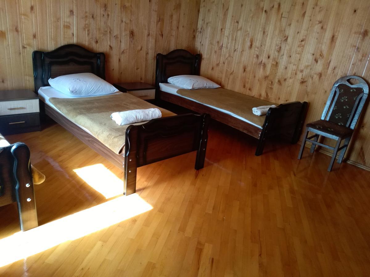 Guest House Anisa Birkiani Exterior foto